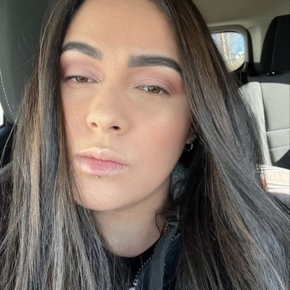 Meet your Posher, Bianca - Picture 1 of 1